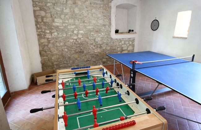 Beautiful Farmhouse with Hot Tub in Umbria - Photo 16