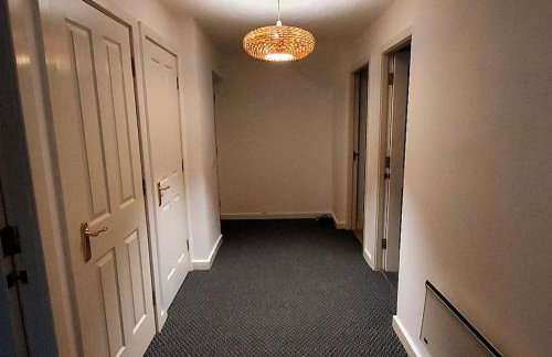 Large 2 bed flat in Bolton - Photo 22