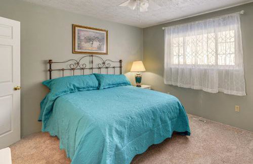 half Mi to Kanawha River Quiet Escape with Patio - Foto 15