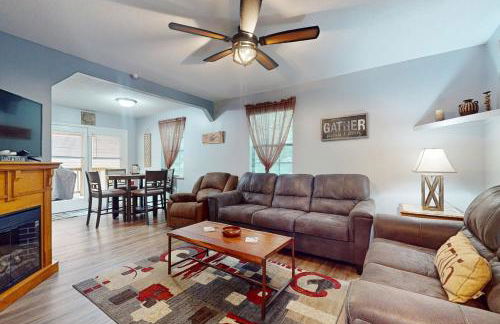 Charming Dog Friendly Home Sleeps 6 Deck Grill - Foto 6