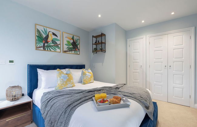 Elliot Oliver- Charming 1 Bed Apartment - Photo 1