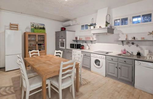 Charmant T3 dans un mas provençal proche Avignon - Photo 3