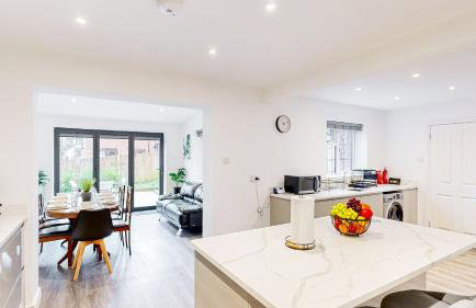 Modern Home, Sleeps 8, Parking - Foto 18