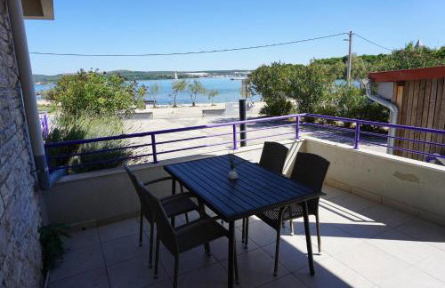 Villa Lavanda - family friendly, beachfront - Photo 65