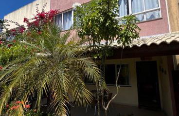 Aconchegante Casa Triplex perto Praia com Piscina - Foto 1