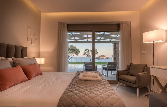 Artina Luxury Villa - Photo 8