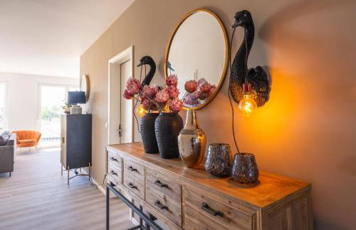 Hangar 19 Superior Apartment mit Terrasse und Garten H7W2 - Foto 6