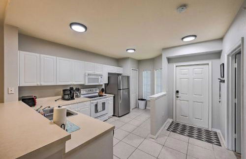 Quiet Lely Resort Condo with Pool - 2 Mi to Golf! - Foto 9