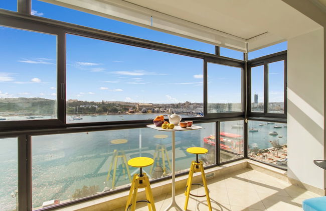 A Magnificent Sunny Seafront Apart Sliema - Photo 26