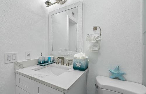 Sunset Paradise - Find yourself in Tampa - Photo 26