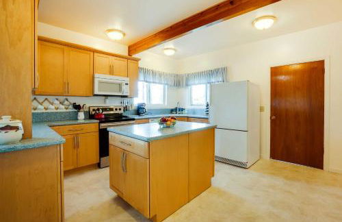 Fishermens Paradise in Coos Bay Walk to Beach! - Foto 6