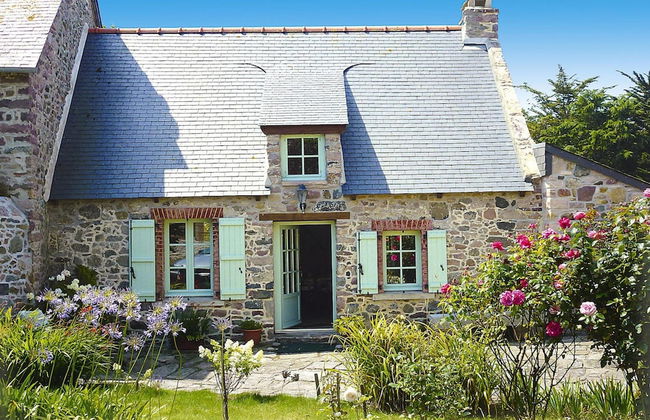 Stone House in Plurien Near Sandy Beaches - Photo 11