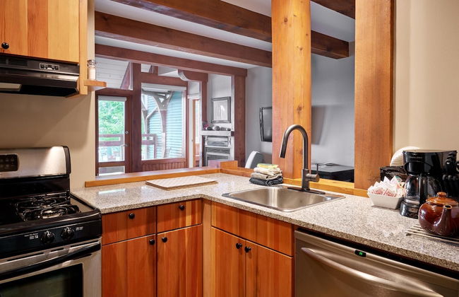 Ocean's Edge - Photo 14