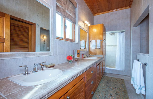 Seven Palms Serenity: Beachfront Oasis - Foto 7