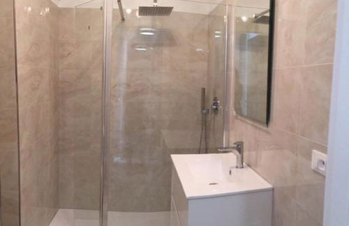 Studio centre ville entièrement rénové au calme - Foto 2