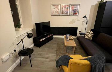 Stylish 2-Bed Home Near A11 - Foto 13