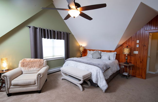 Luxury 6br Solitude Ge- Indoor Bball Court, Private Tub 6 Bedroom Home by RedAwning - Foto 2