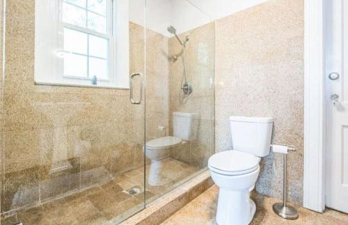 Massive 6 bedroom home with a Pool - Foto 9