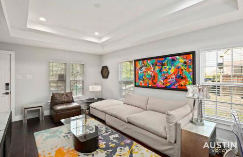 Walk to UT and E 6th in ATX House and Free Swim Club by Austin Vacay - Foto 4