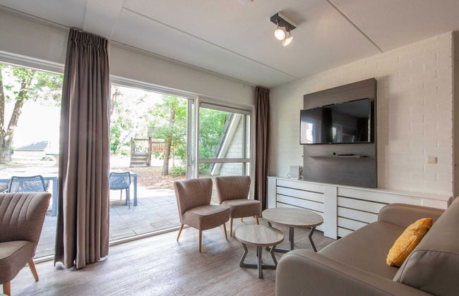 Detached Villa with 4 Bathrooms near Vrachelse Heide - Photo 7