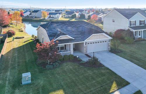 Private Yard and Pond Views Fort Wayne Family Home! - Foto 28