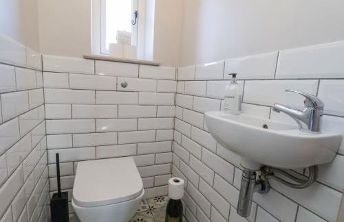 Beacon House - Photo 30