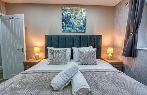 Stylish House - B'ham Airport and NEC, JLR Solihull, Business & Leisure Stays - Aspen House - Photo 4