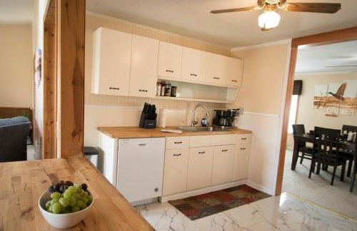 All Seasons Fully Furnished Home - Foto 7