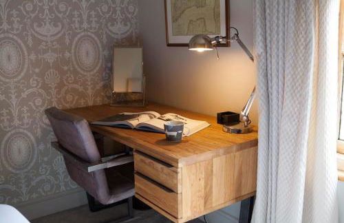 Shrewsbury Townhouse - Free Parking - Photo 26