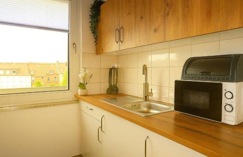 Livemore24 - Apartment 2 in Duisburg WLAN - Smart-TV - 24-7 Check-in und Küche - Photo 9