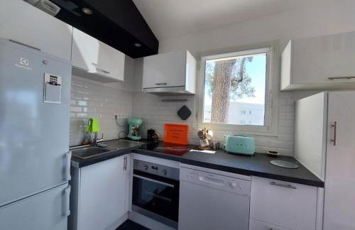 Charmant appart rénové à 50m de la plage avec balcon et parking - FR-1-550-78 - Foto 7