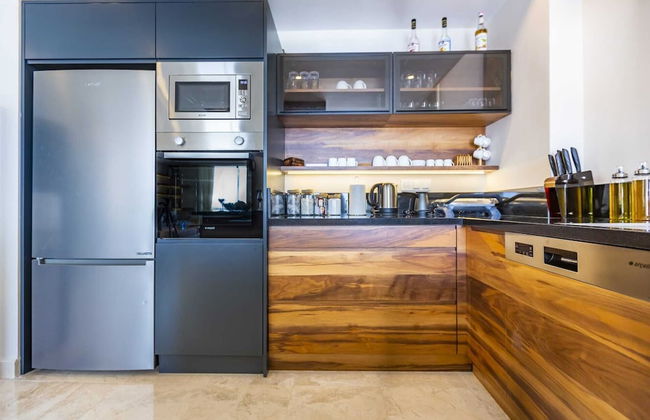 Luxurious 3 bed Villa Located in Kasantalya Turkey With Private Pool and gym - Photo 55