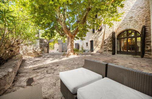 Mas de Thésée Piscine & 12 ha privés - Foto 16