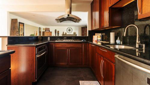 4BR Group Retreat w Golf Green, Poker & Fire Pit - Foto 4