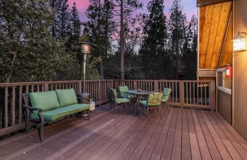 Bass Lake Chalet- A frame with hot tub/firepit - Foto 30