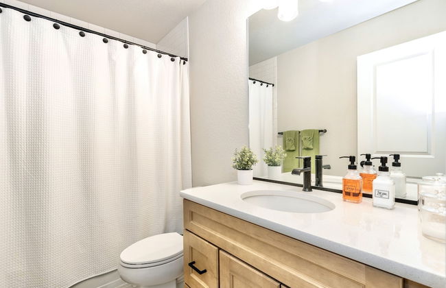 TempurPedic Quartz Balcony Modern - Foto 29