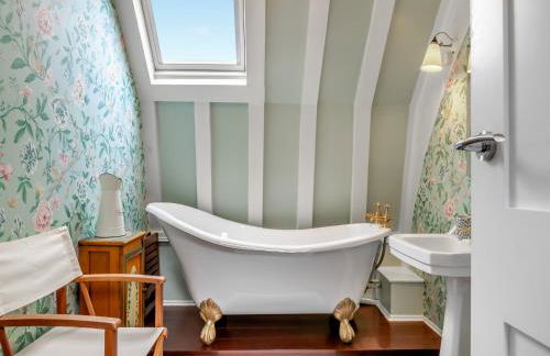 St Peters - Photo 15