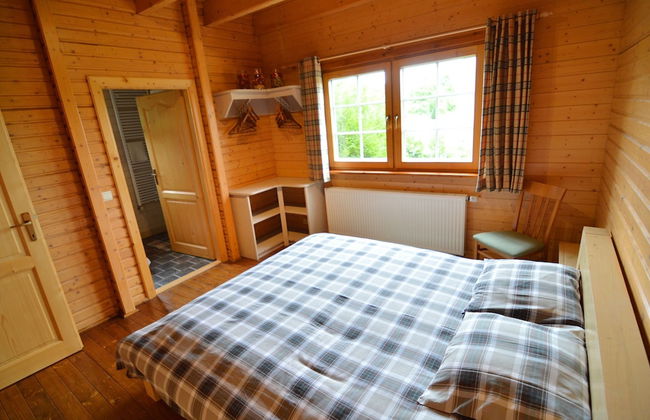 Affluent Chalet in Septon with Whirlpool, Sauna, Hot Tub - Photo 22