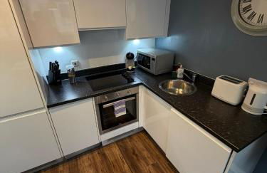 City View Studio Apartment Liverpool by StaySavvy Accommodation - Foto 9