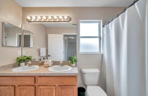 Beautiful home with a huge pool! - Foto 12