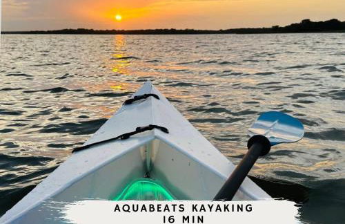 Luxury Backyard Pool & Patio Oasis 4-BD - Foto 53