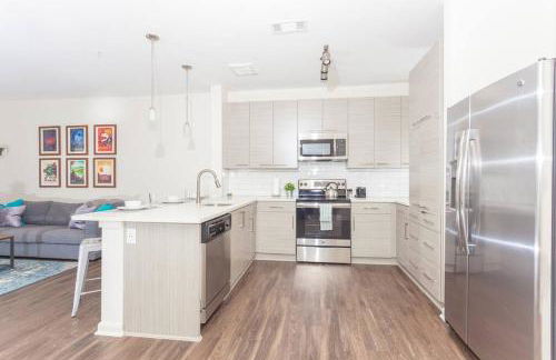 League Flats Uptown at West Trade Street - Photo 32