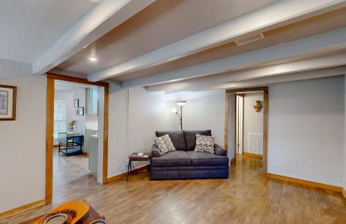 Walk to Medina River Cowboy Cottage with BBQ Pit - Foto 5