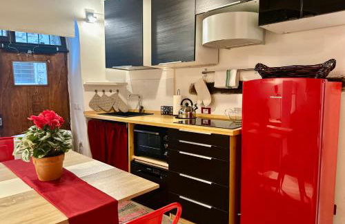 Natural RED Passion in Perugia Downtown - Photo 31