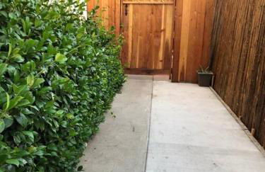 Santa Barbara Serenity Large 1-bedroom Guest Apt. - Photo 14