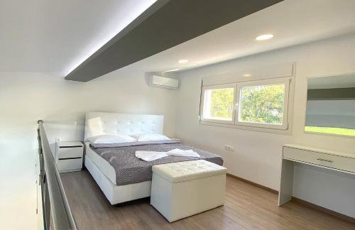 IL-Holidays Paralia - Foto 1