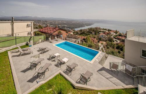 Nachhaltige Wellnessauszeit mit Traumblick, Pool, Sauna, Whirl-Wanne - Foto 2