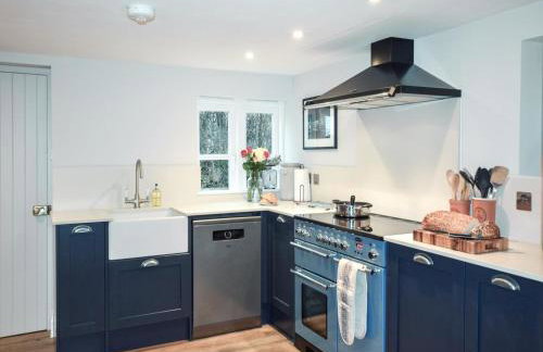 4 Bed in Ningwood oc-ic048 - Photo 4