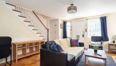 Spacious 4BR CozySuites in Old Town Alexandria - Foto 2