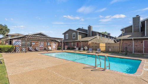 Alder Stay 3BD Townhome in Heart of Arlington - Foto 2